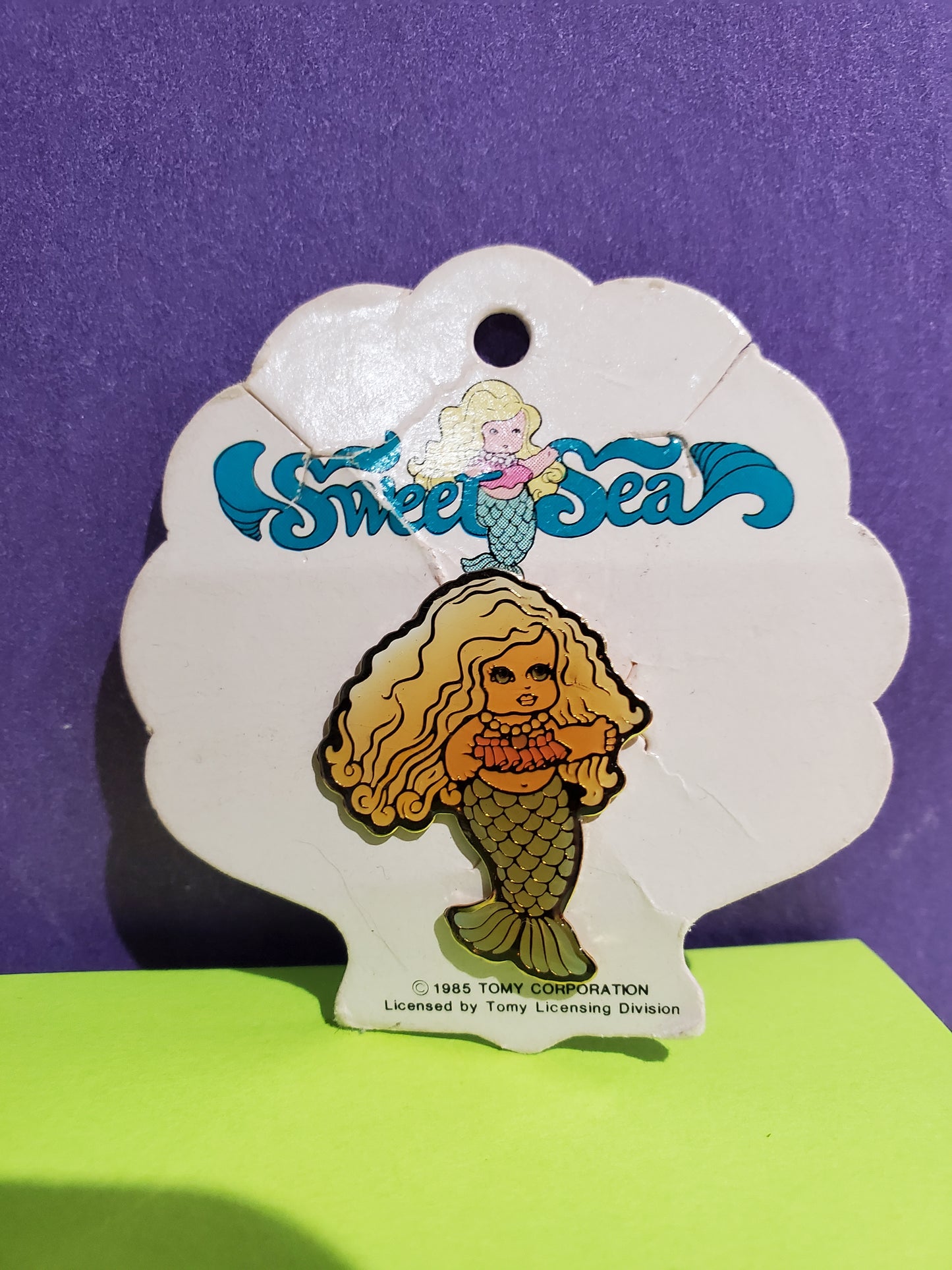 Sweet Sea Mermaid - Enamel Pin - Mint old store stock - 1980's Kenner