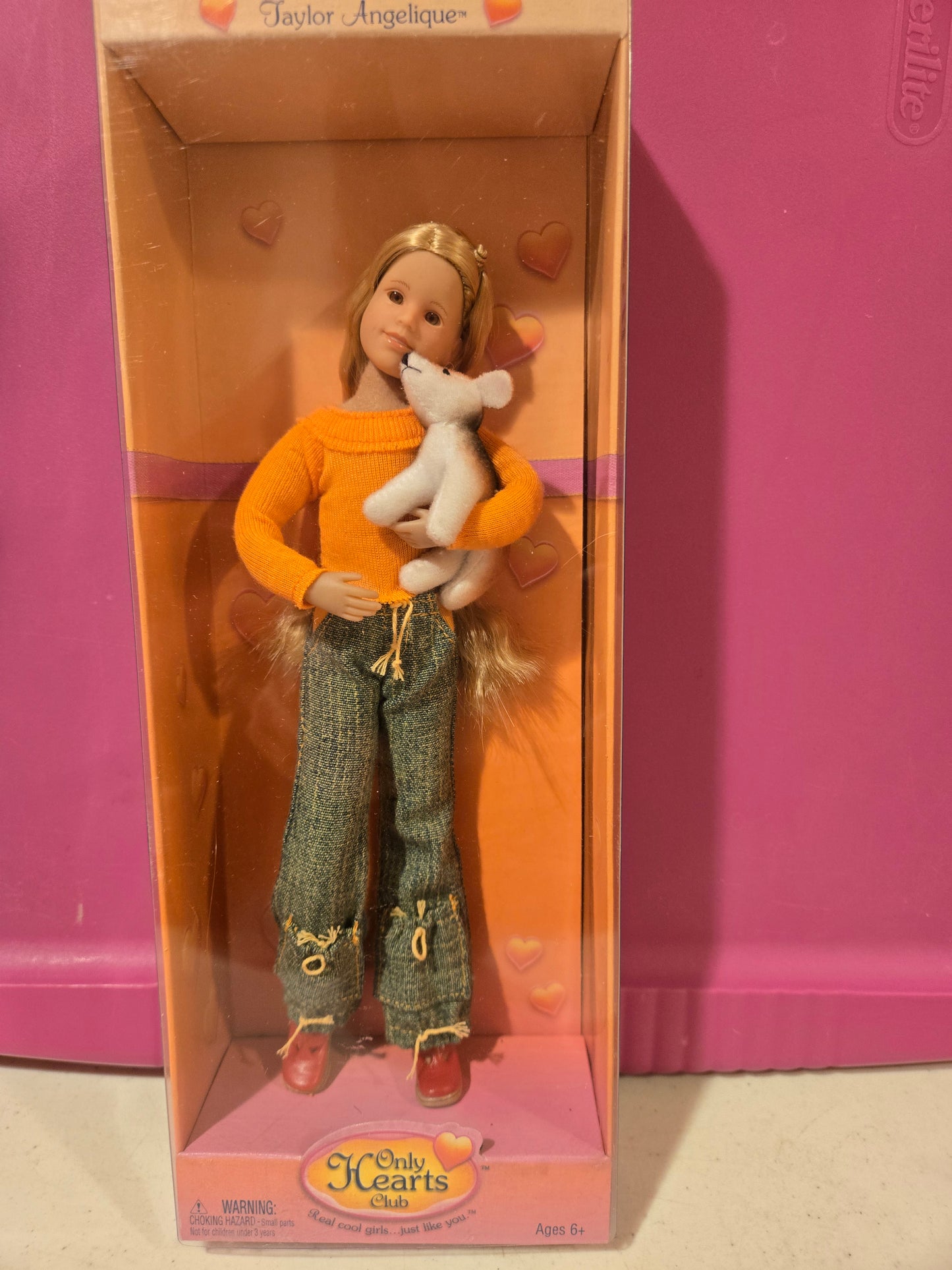 Only Hearts Club Doll - Taylor Angelique - Yellow sweater and pet - Mint in Box