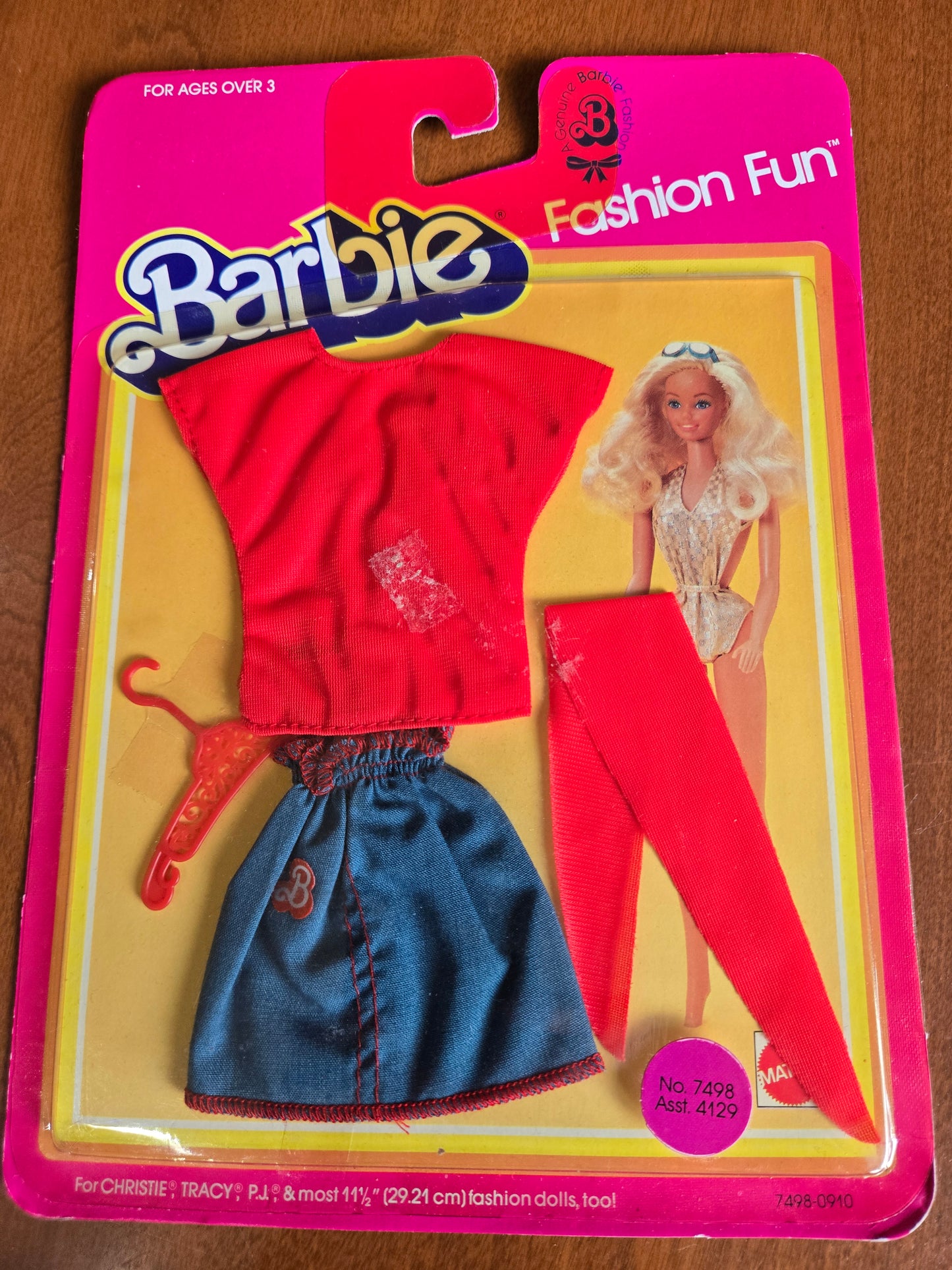 Fashion Fun - Barbie Fashion - red top denim skirt #7498 - Mint on card - 1983