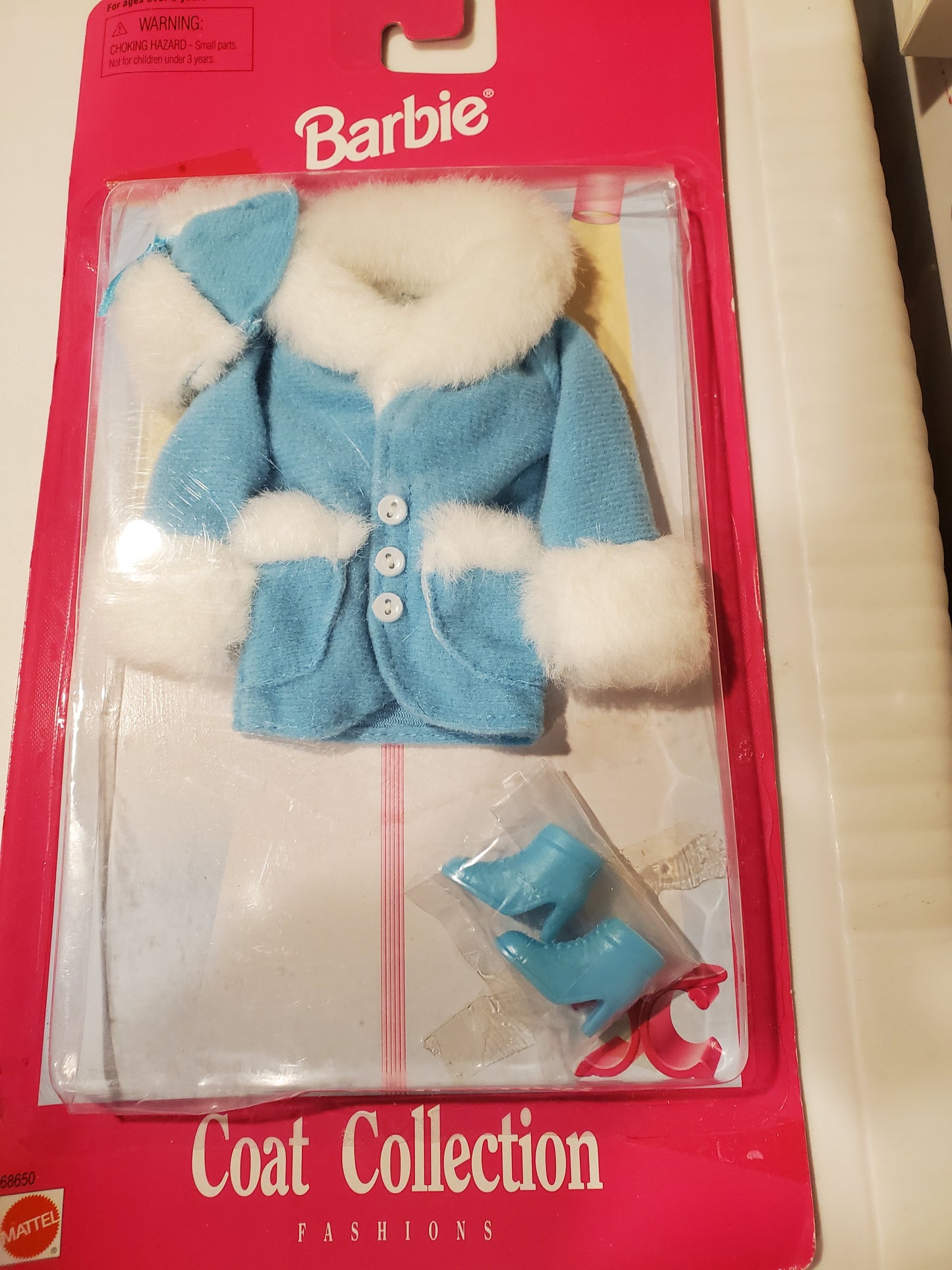 Coat Collection Fashion - Barbie -Mint on card - 1997