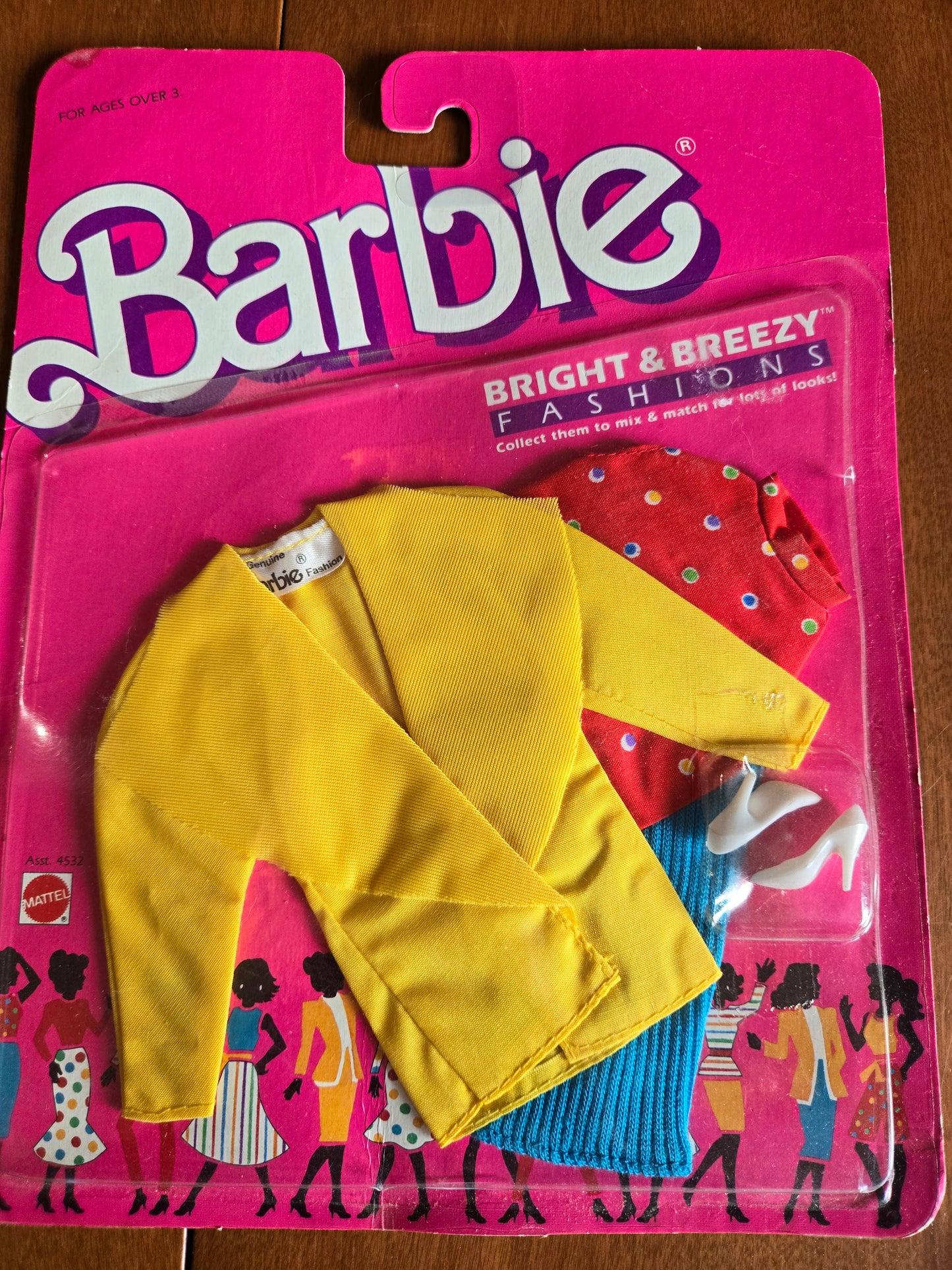 Bright & Breezy Fashions - Barbie  Fashion - Yellow Jacket - Mint on card - 1987