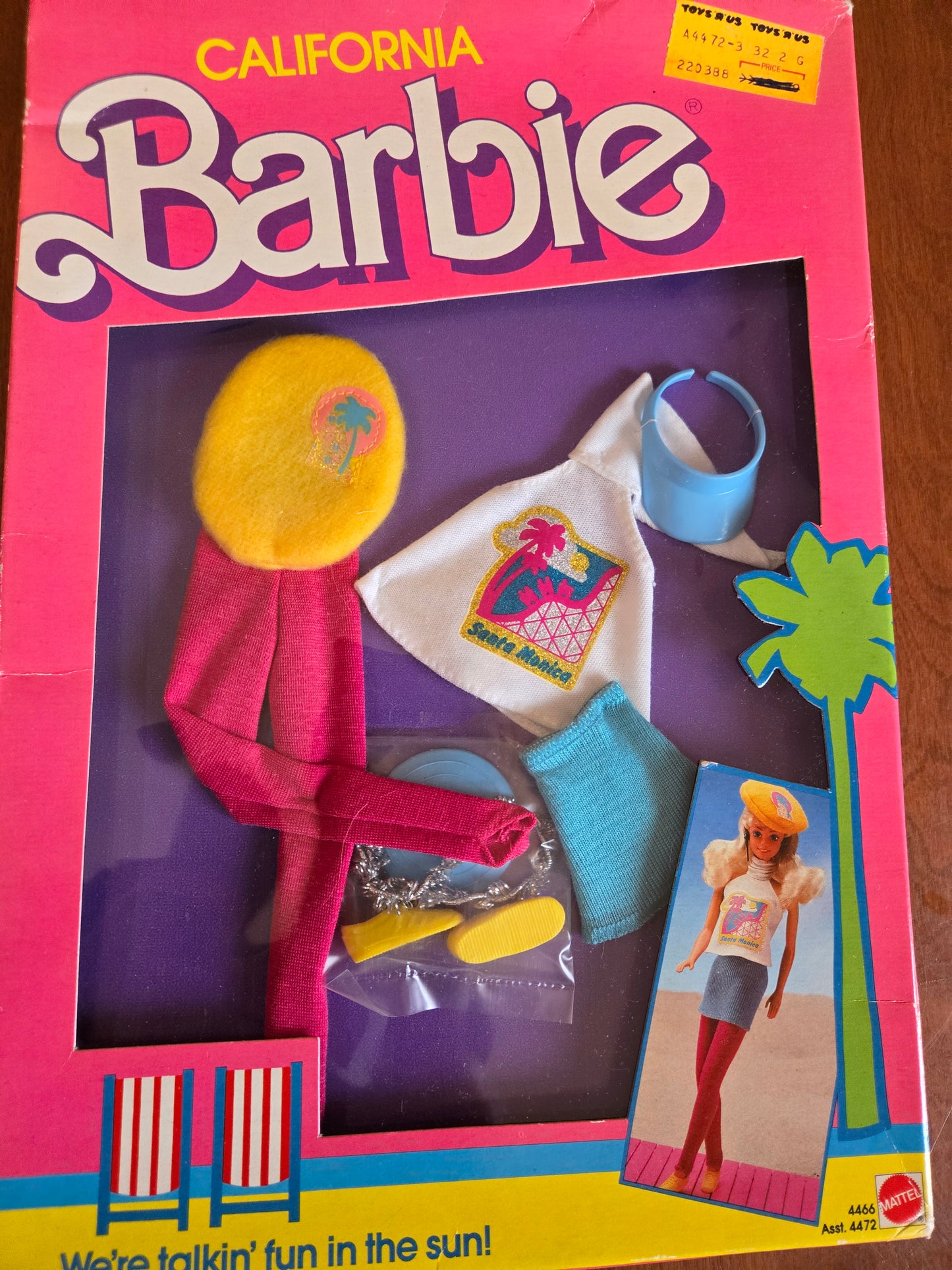 California Dream -   Barbie Fashion -#4466 -Red Tights - Mint on card - 1987