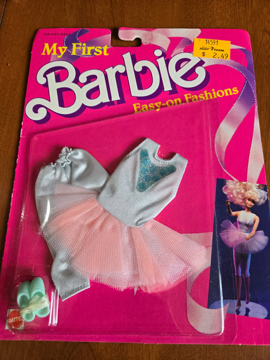 My First Easy On Barbie Fashion Ballerina  -#1867 - Mint on card - 1988
