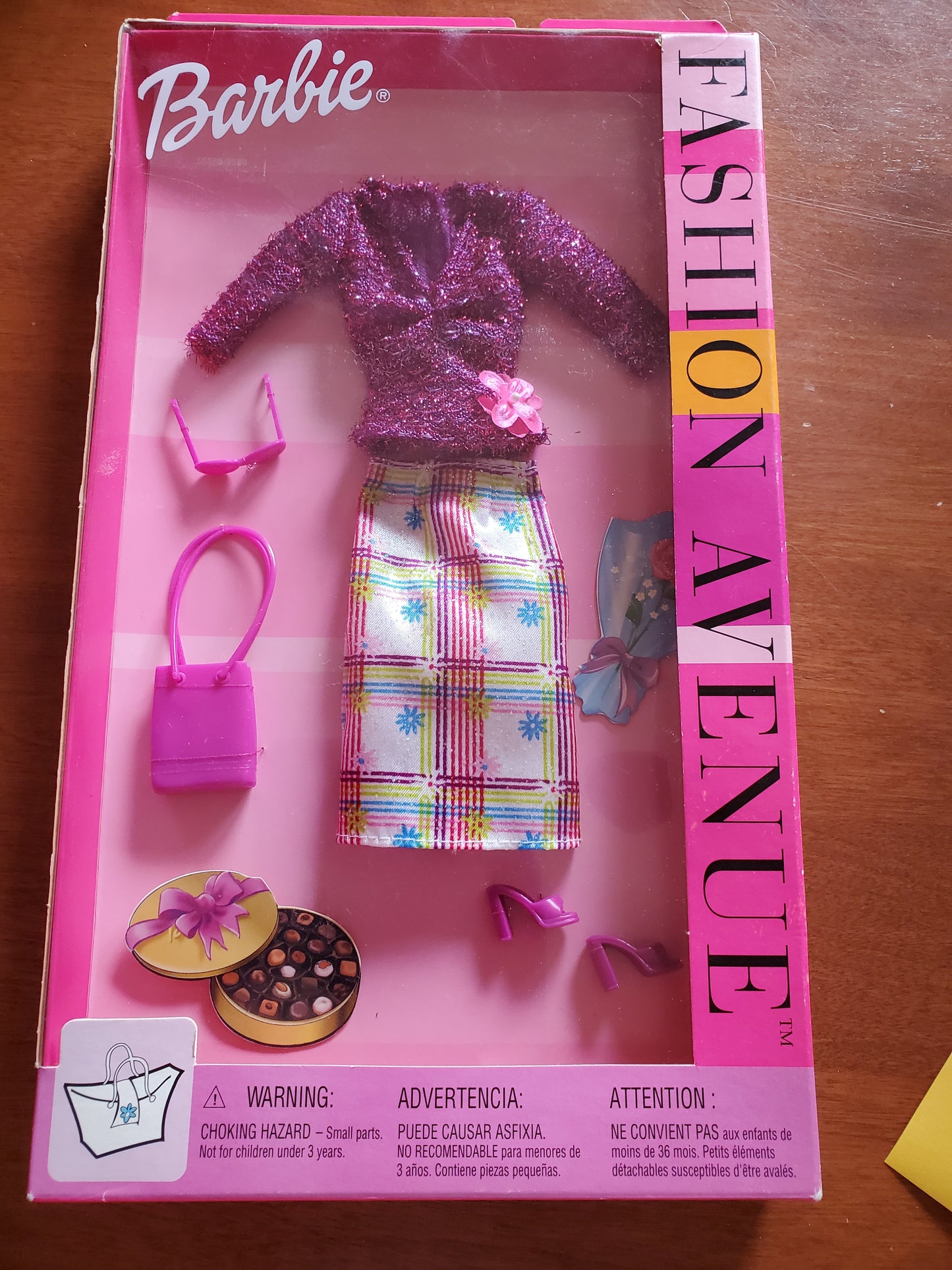 Fashion Avenue- Barbie  Fashion - Purple Sweater & Skirt -  Mint in Box - 2002