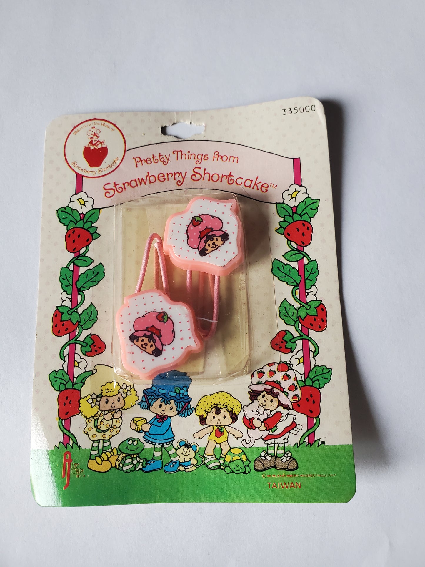 Barrettes - Pretty Things - Mint in package -Strawberry Shortcake