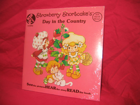 Book with Record - Mint in Package - Strawberry Shortcake's Day in the Country