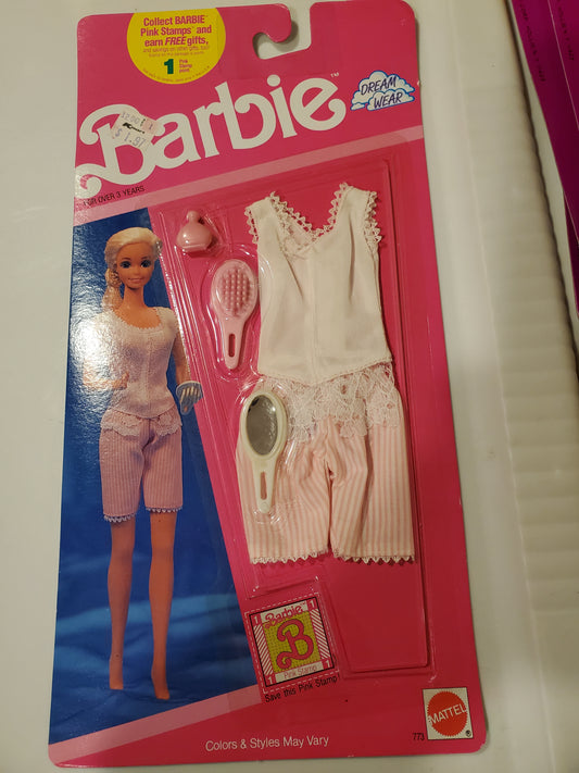 Dream Wear - Barbie  Fashion - Pajamas - Mint on card - 1990