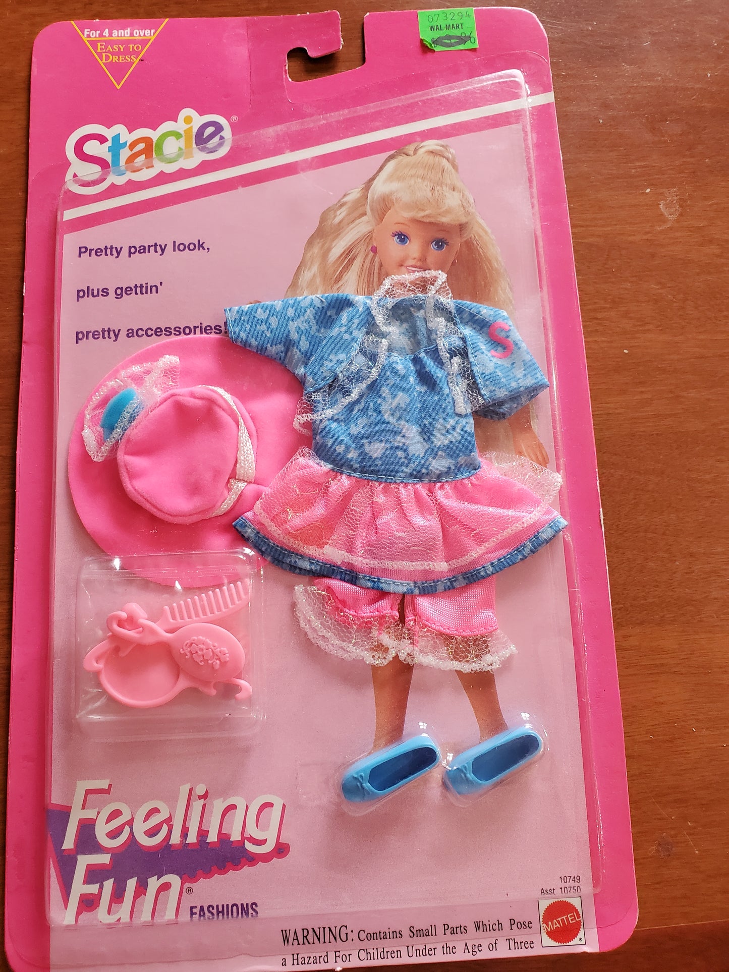 Stacie Feeling Fun Fashion - Barbie -Mint on card - 1993 - Party