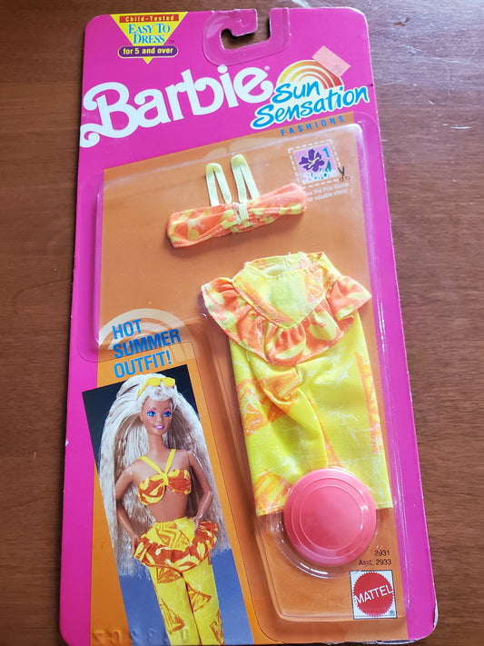 Sun Sensation Fashion - Barbie -Mint on card - 1991 - Yellow dress