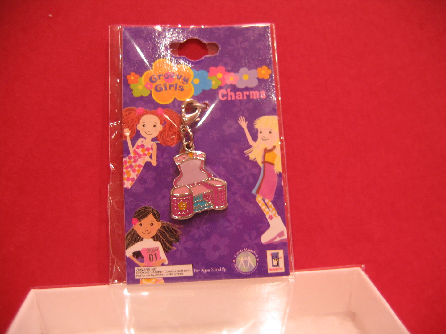 Charm - Groovy Girls - Vogue Vanity - Mint in Package Jewelry